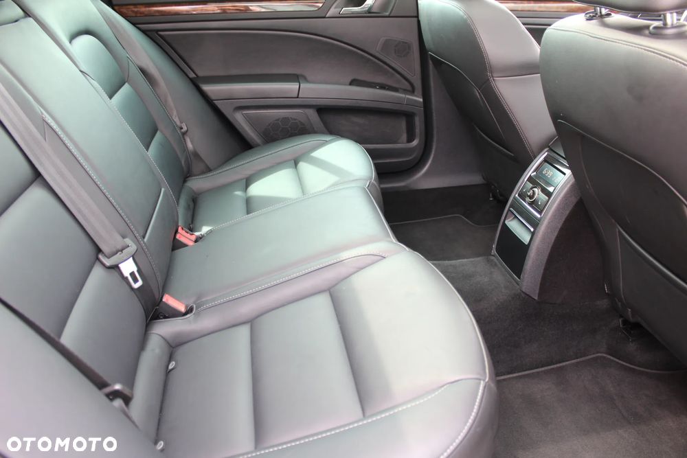 Skoda Superb 1.6 TDI Exclusive - 10