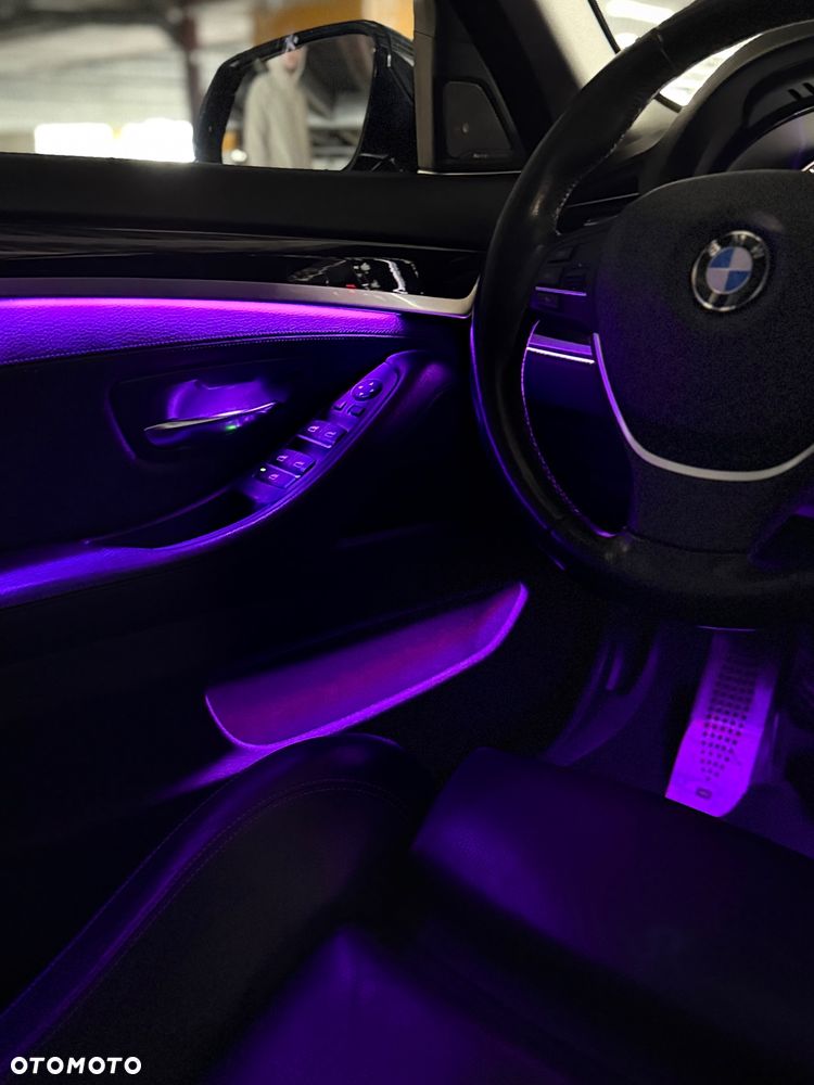 BMW Seria 5 520d Luxury Line - 33
