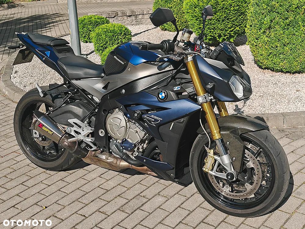 BMW S - 2