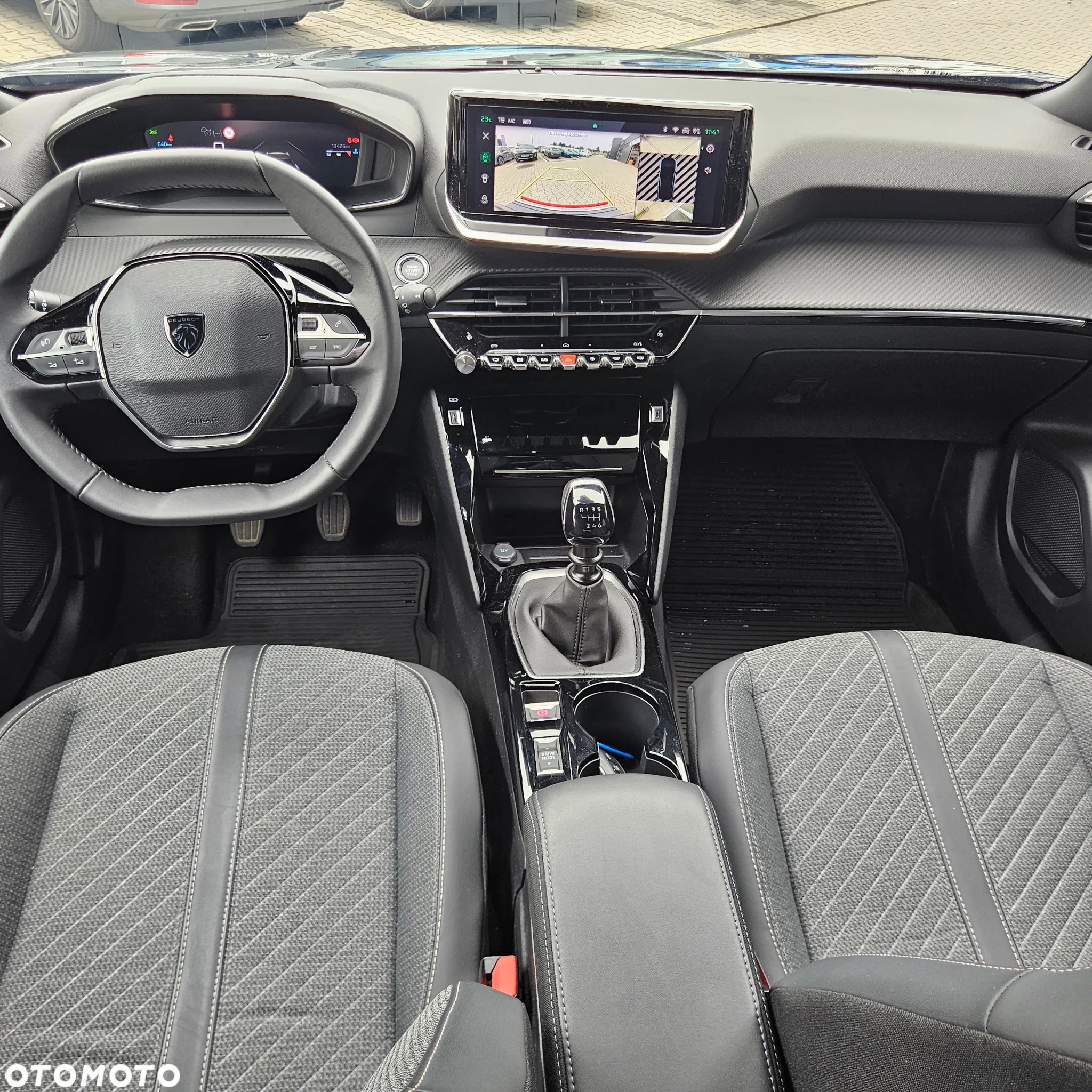 Peugeot 2008 PureTech 100 Allure S&S BVM6 - 14