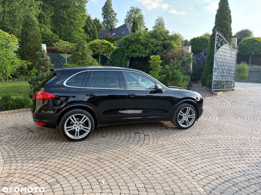 Porsche Cayenne Standard - 12