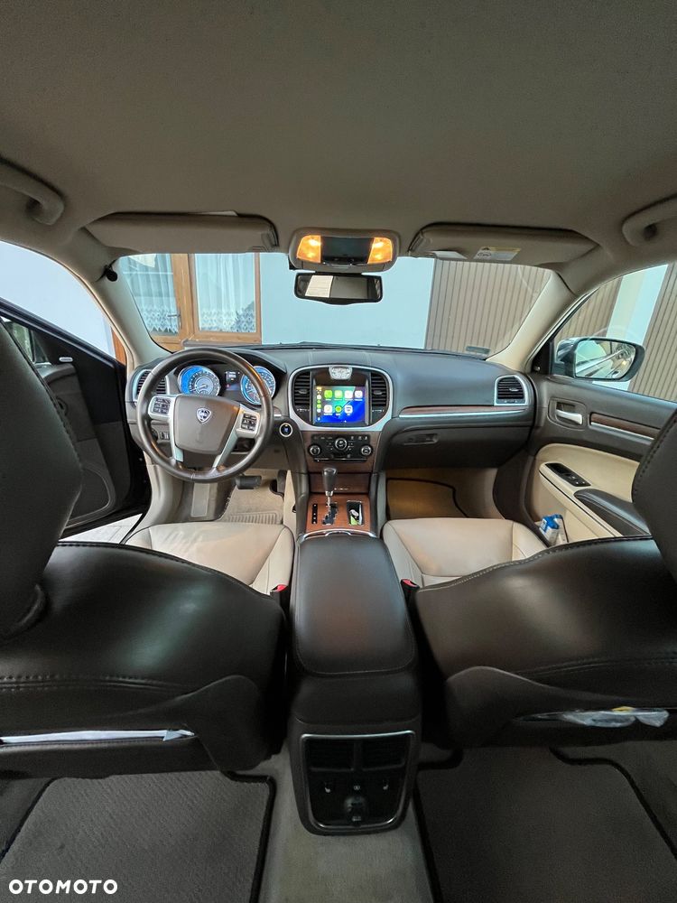 Lancia Thema 3.0CRD Executive - 10