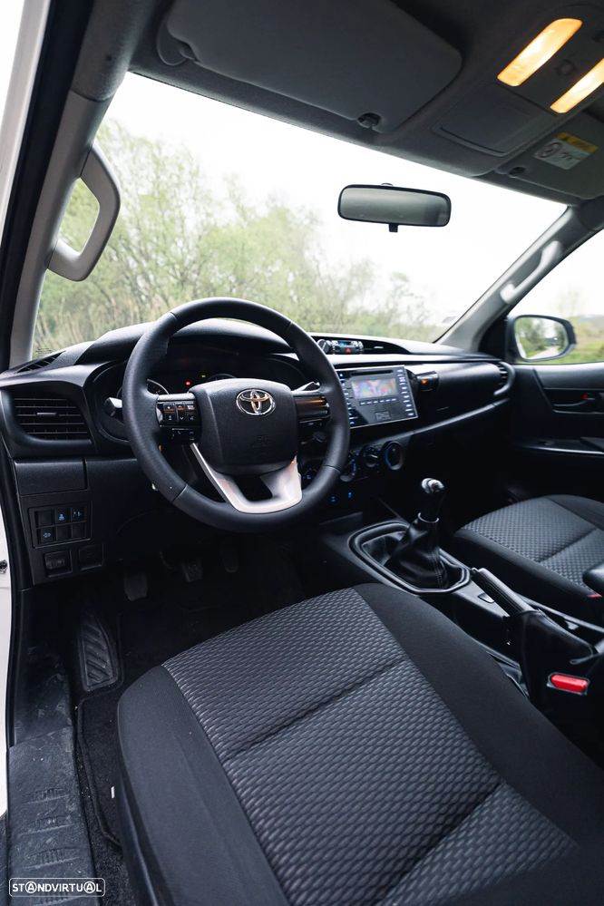 Toyota Hilux 2.4 D-4D 4WD CD CH - 25