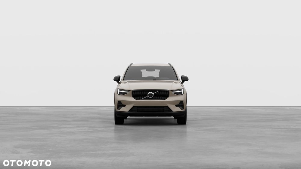 Volvo XC 40 B3 Plus Dark - 6