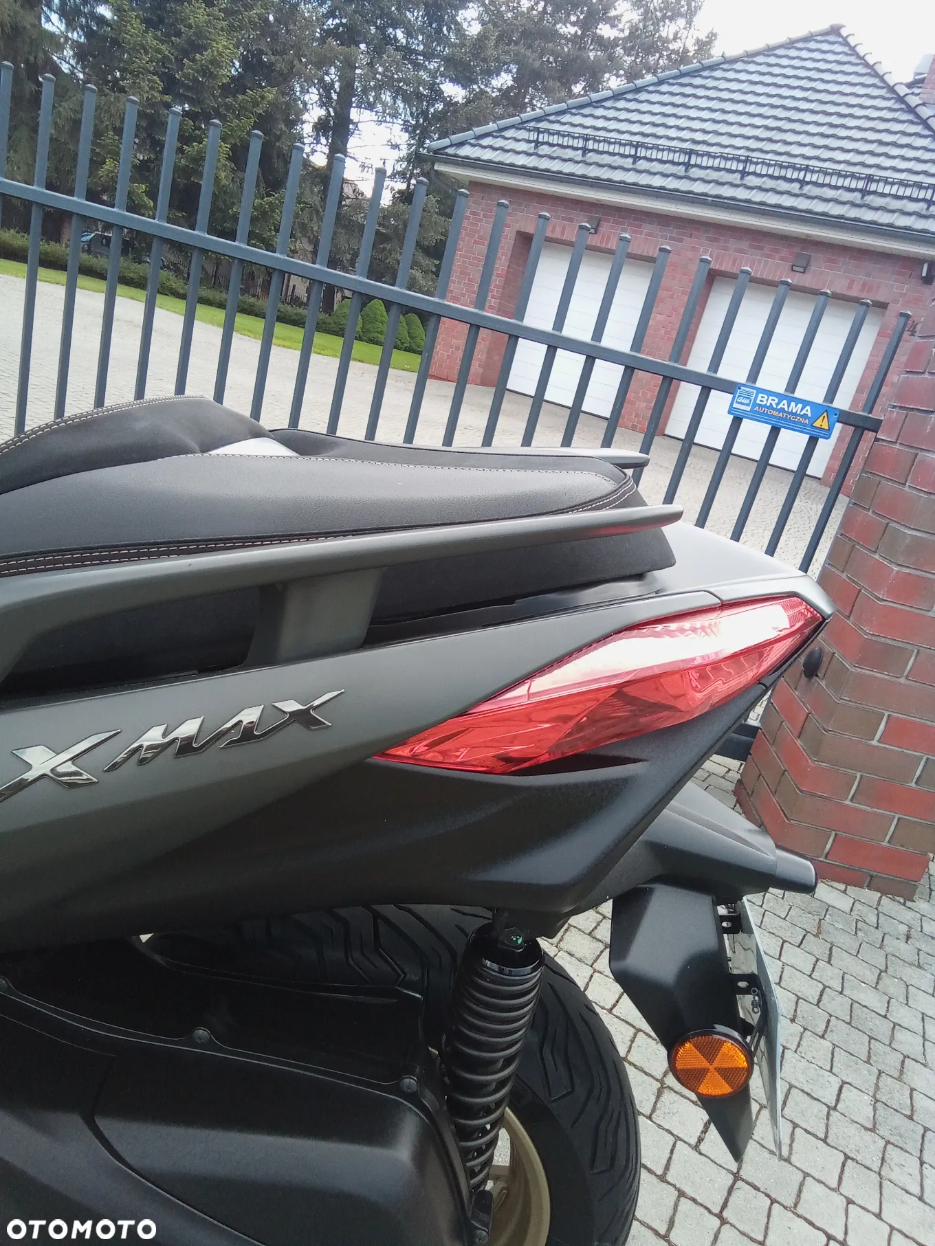 Yamaha X-max - 11