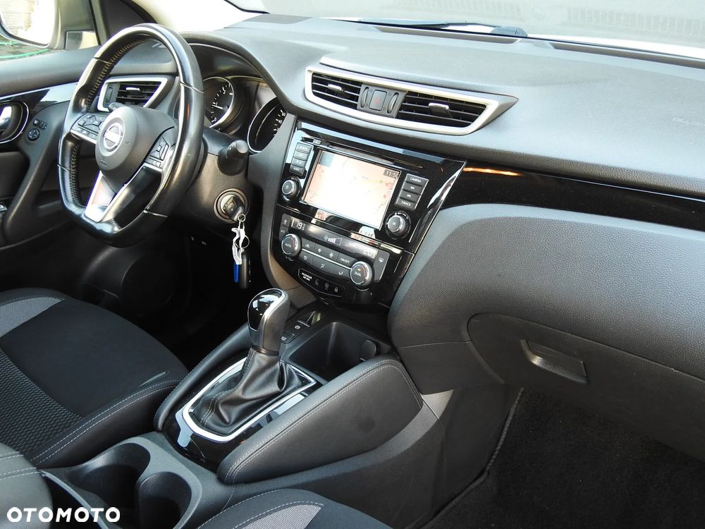 Nissan Qashqai 1.5 dCi DCT N-TEC - 25