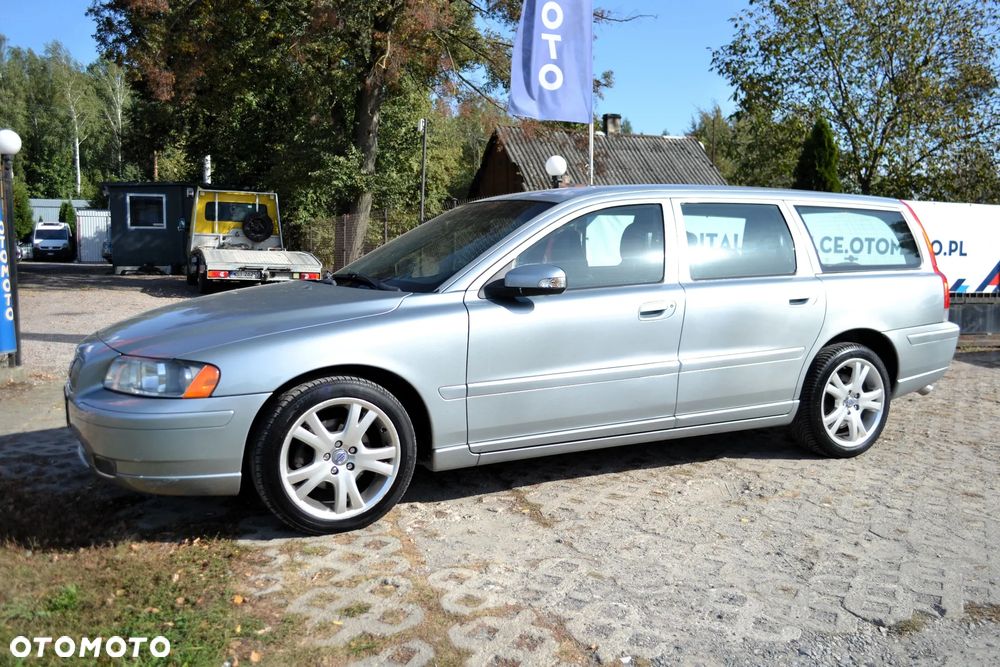 Volvo V70 D5 Momentum - 2