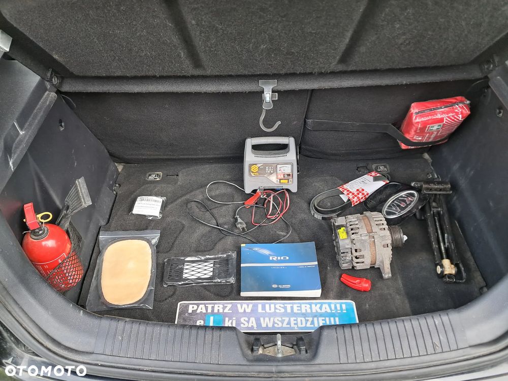 Kia Rio 1.1 crdi M - 7