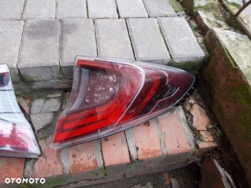 TOYOTA C-HR CHR 16-19 LED PRAWA TYLNA LAMPA ORYGINAŁ - 2