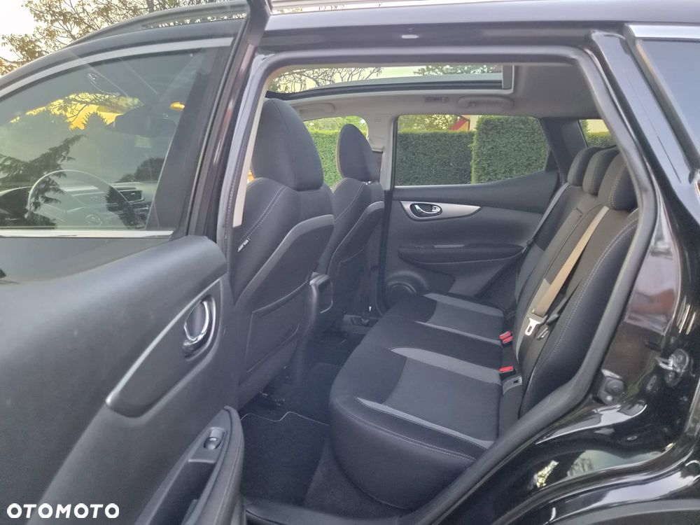 Nissan Qashqai 1.6 DIG-T N-Connecta - 16
