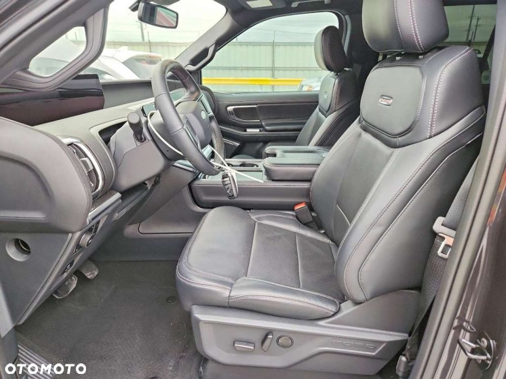 Ford Expedition - 9