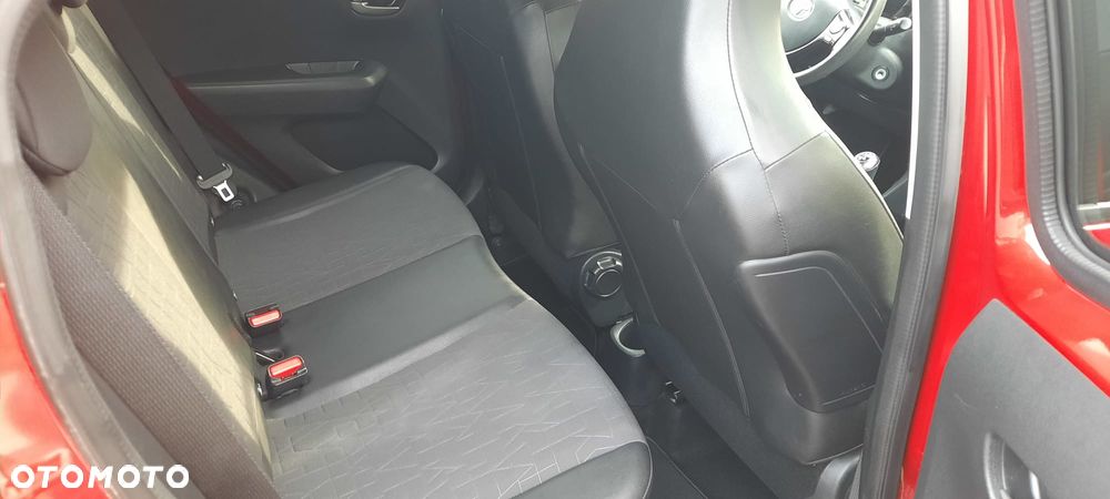 Toyota Aygo 1.0 VVT-i JBL Edition - 18