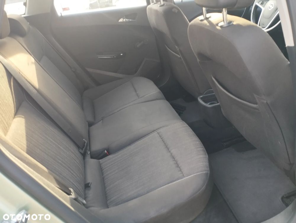Opel Astra 1.4 Turbo - 9