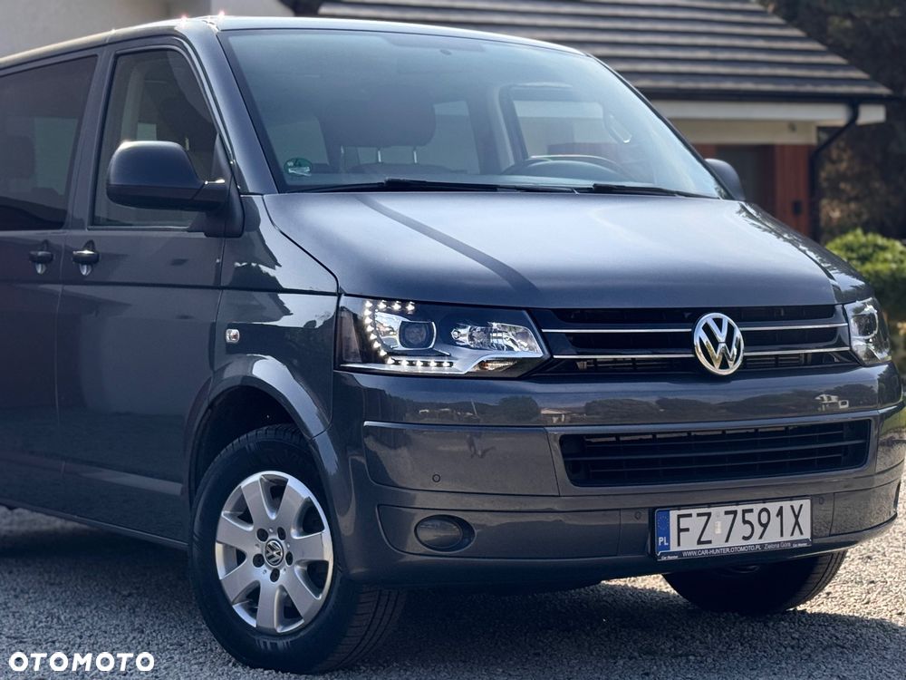 Volkswagen Multivan - 13