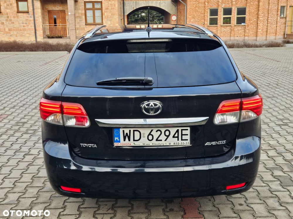 Toyota Avensis 1.8 Premium - 30