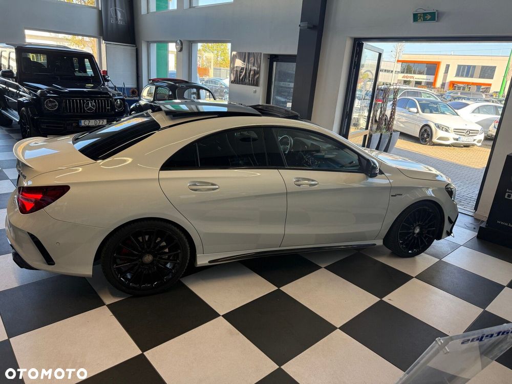 Mercedes-Benz CLA - 4