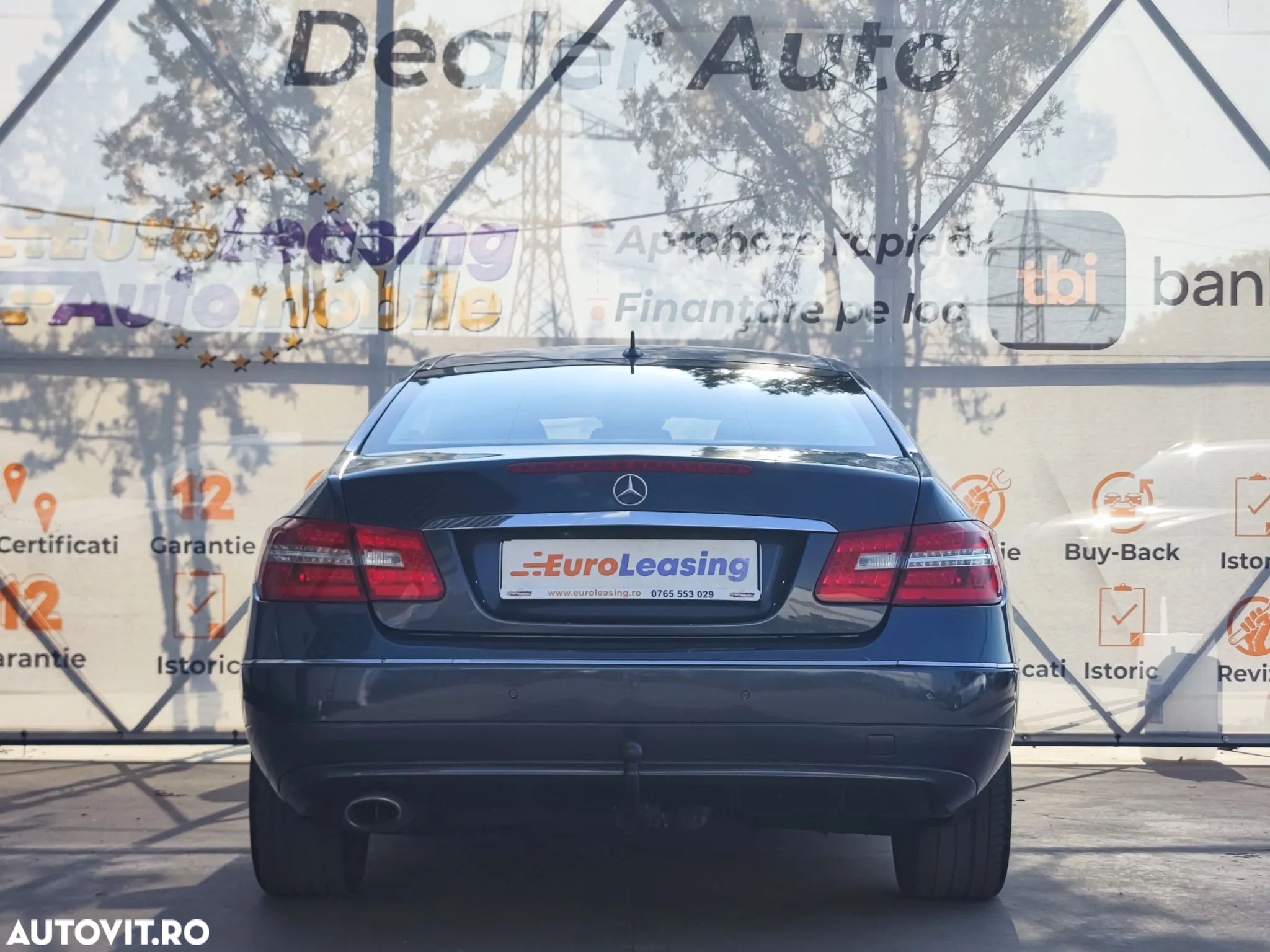 Mercedes-Benz E 220 CDI DPF Coupe BlueEFFICIENCY 7G-TRONIC Avantgarde - 17
