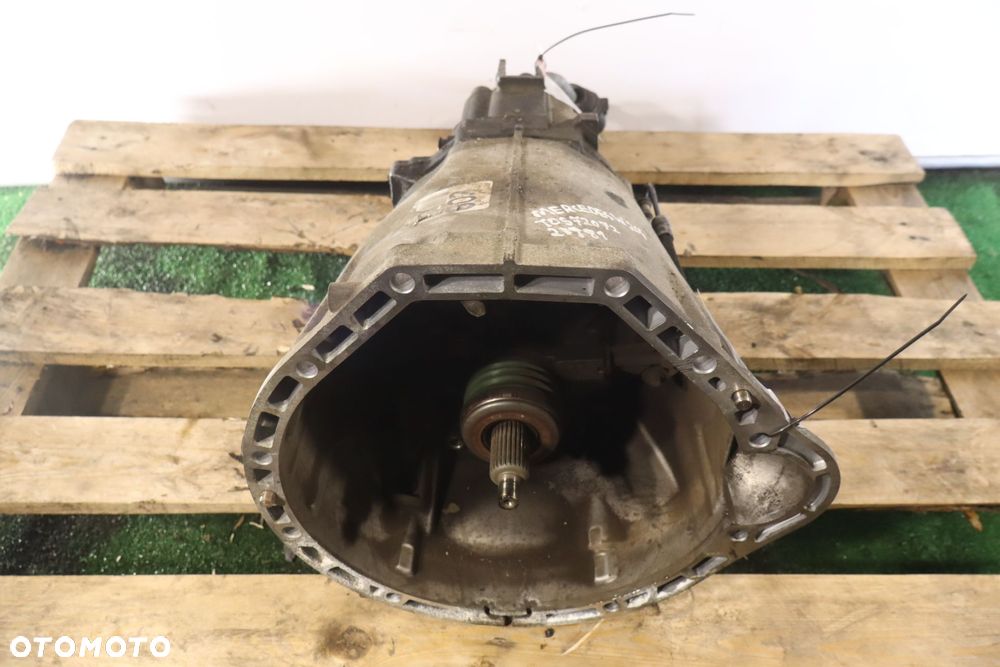 SKRZYNIA BIEGÓW 6 BIEGOWA C KLASA W204 1.6 - 5