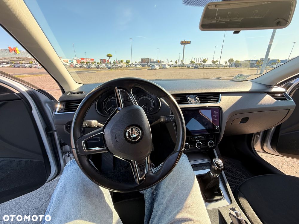 Skoda Octavia 1.4 TSI Ambition - 23