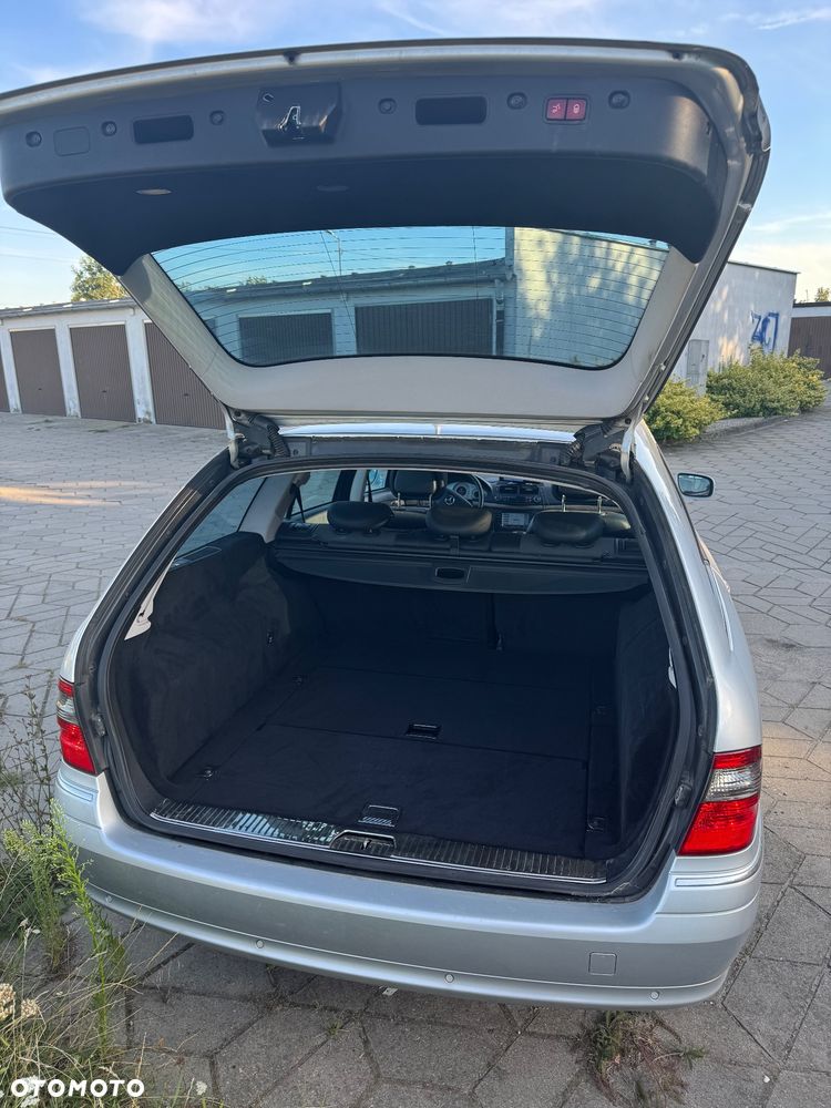 Mercedes-Benz Klasa E 320 CDI T Avantgarde - 4