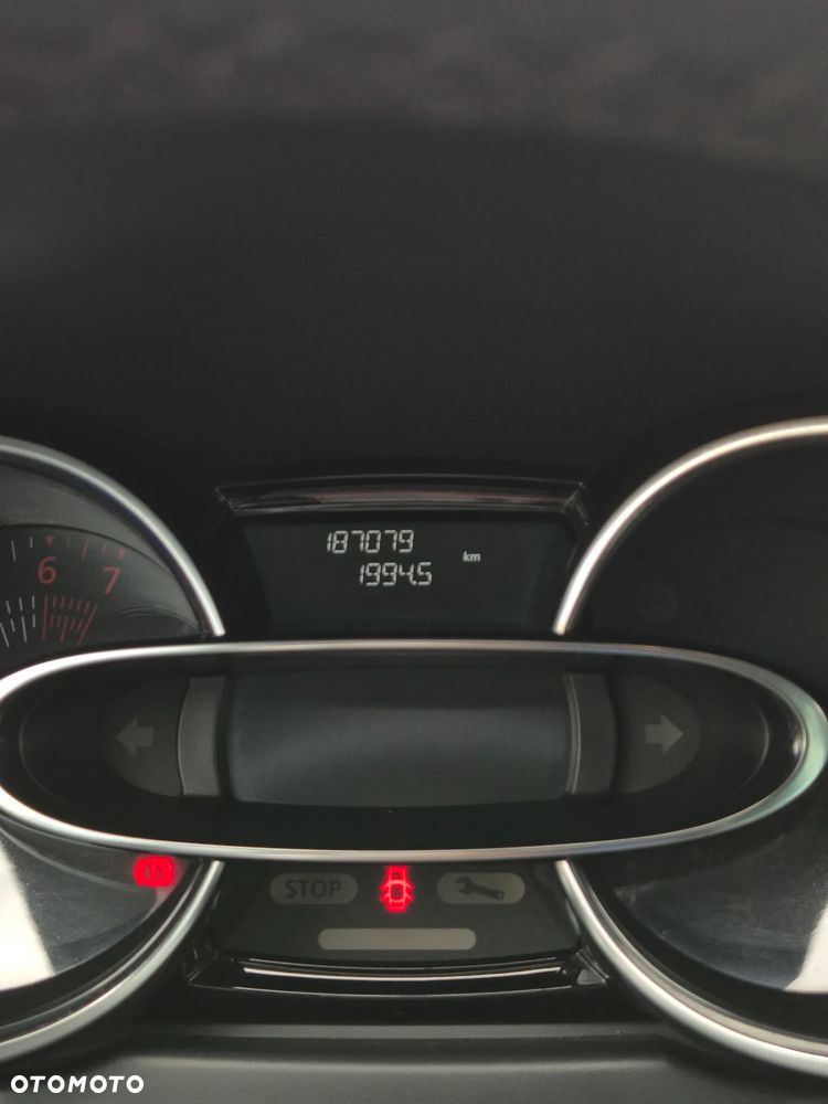 Renault Clio 1.2 16V Alize - 15