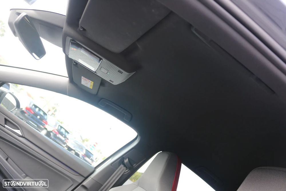 VW Golf 2.0 TSI GTI DSG Performance - 36