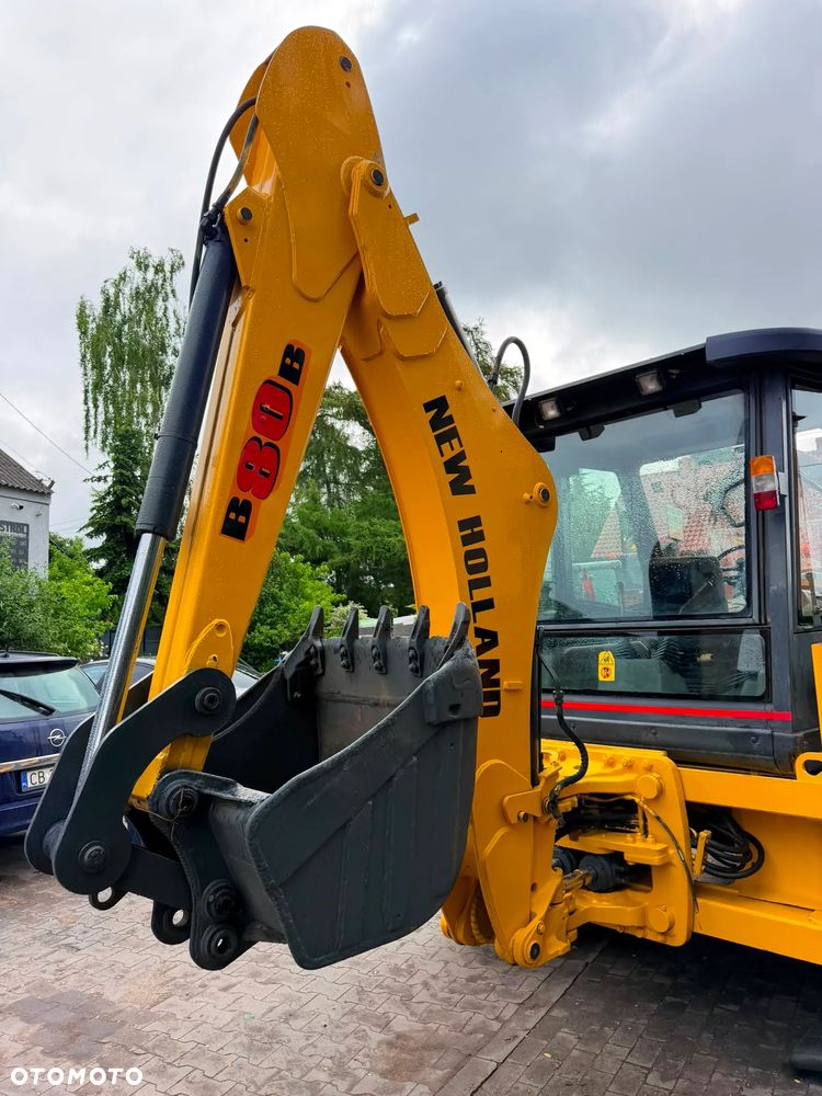 New Holland B80b - 17