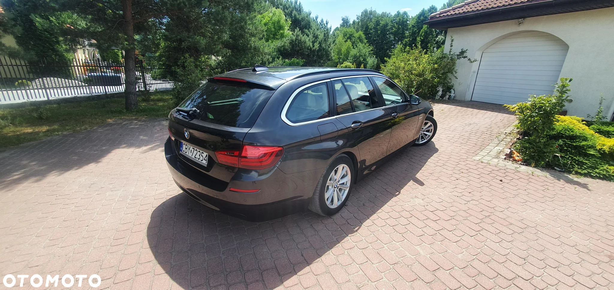 BMW Seria 5 520d Touring Luxury Line - 4