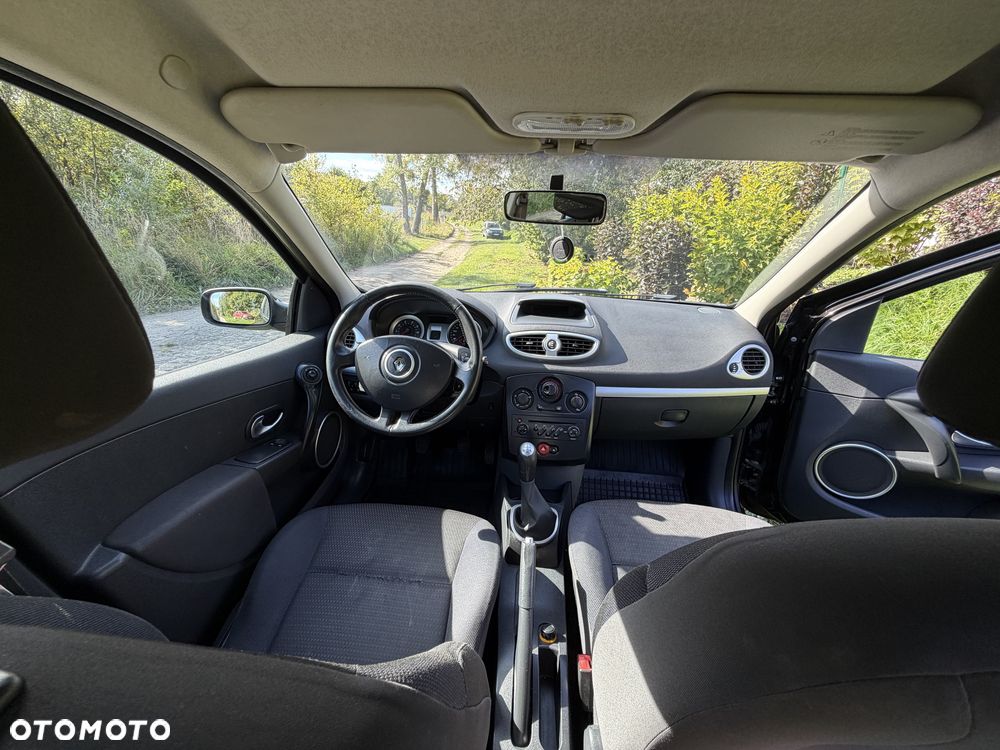 Renault Clio - 6