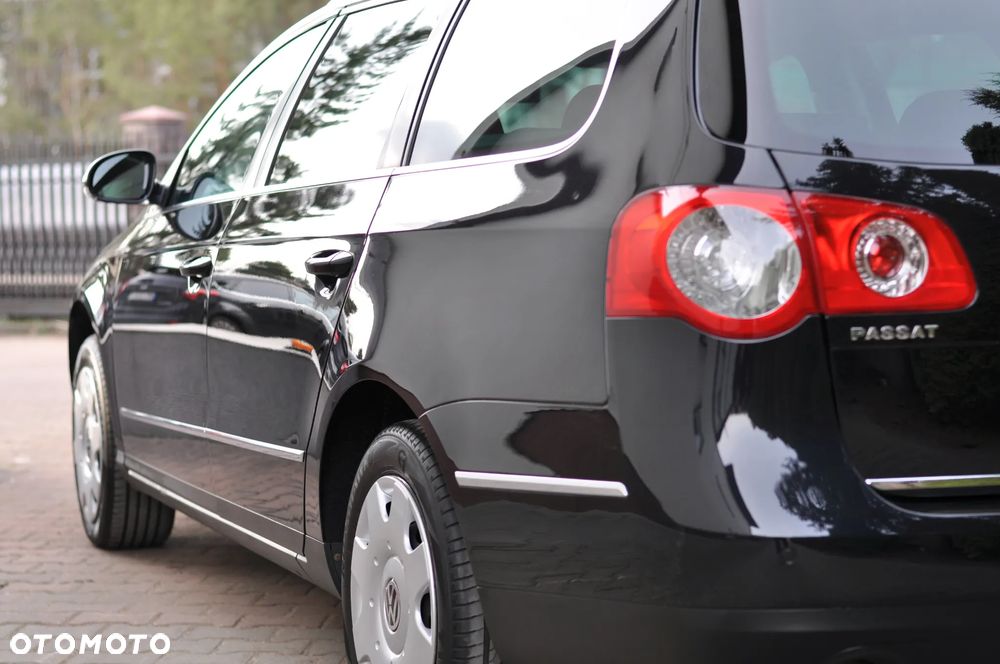 Volkswagen Passat 1.6 Comfortline - 13