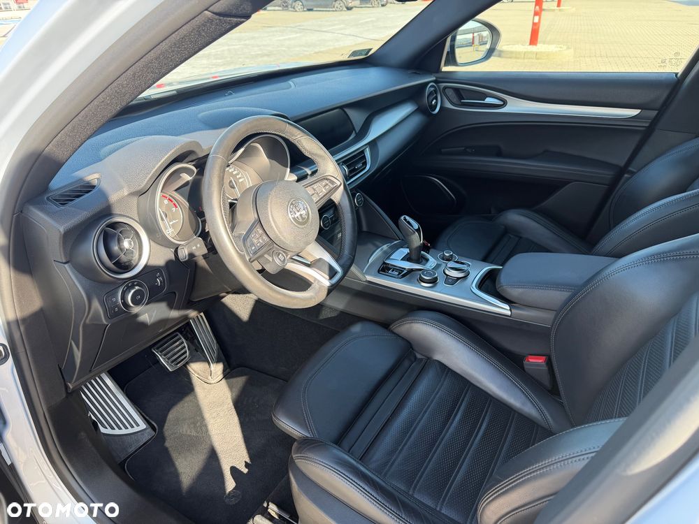 Alfa Romeo Stelvio 2.0 Turbo Veloce Q4 - 10