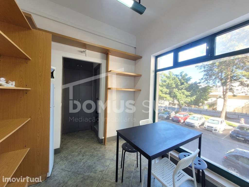 Loja Junto ao Hospital de Faro - Grande imagem: 3/5