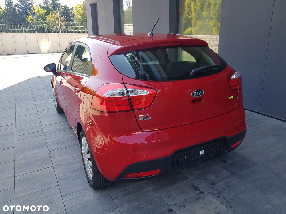 Kia Rio 1.4 ISG Dream Team Edition - 11