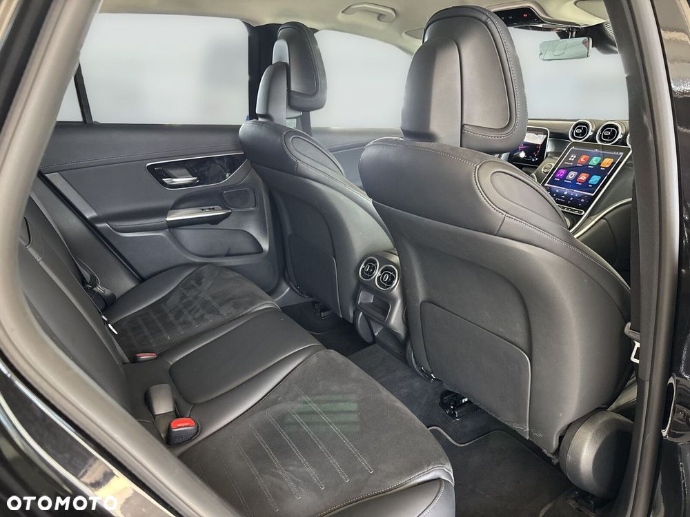 Mercedes-Benz GLC - 21