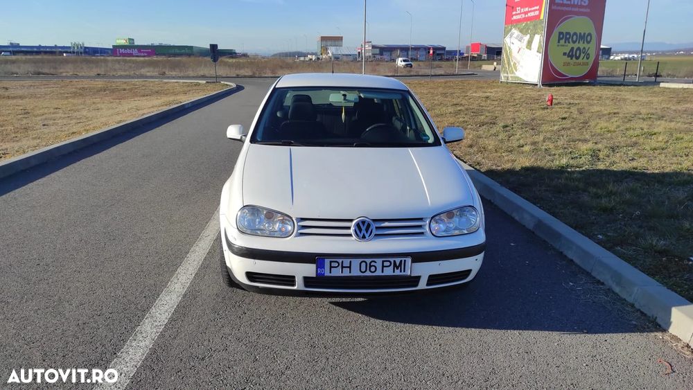 Volkswagen Golf - 18