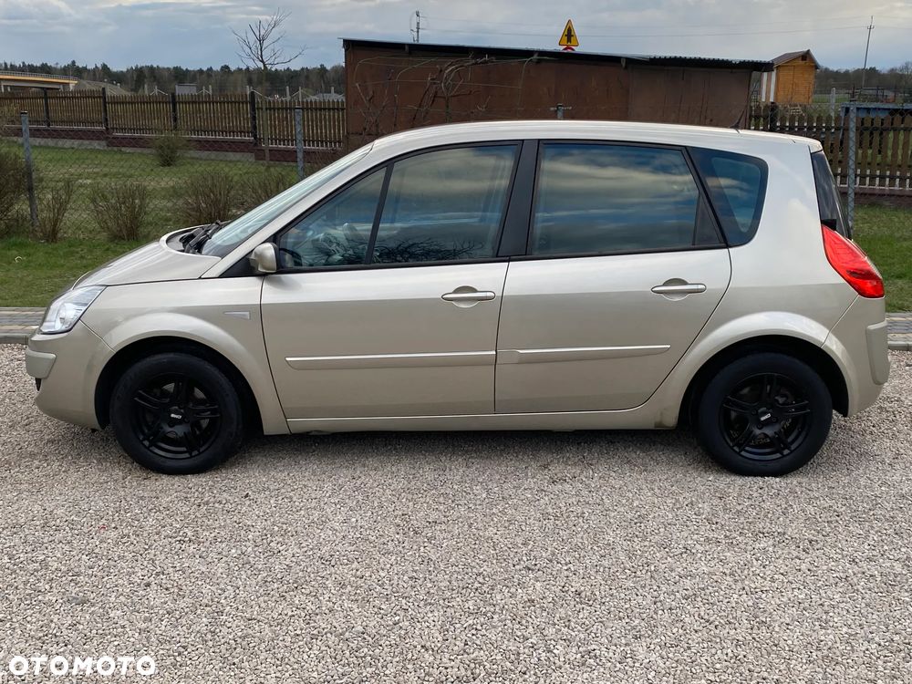 Renault Scenic 1.6 16V Expression - 11