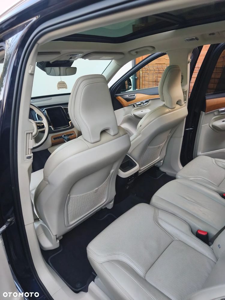 Volvo XC 90 - 17