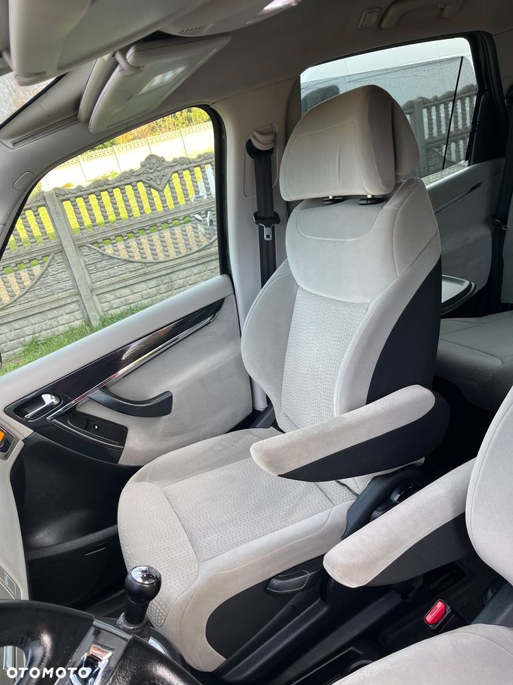 Citroën C4 Picasso 1.6 HDi FAP Exclusive - 8