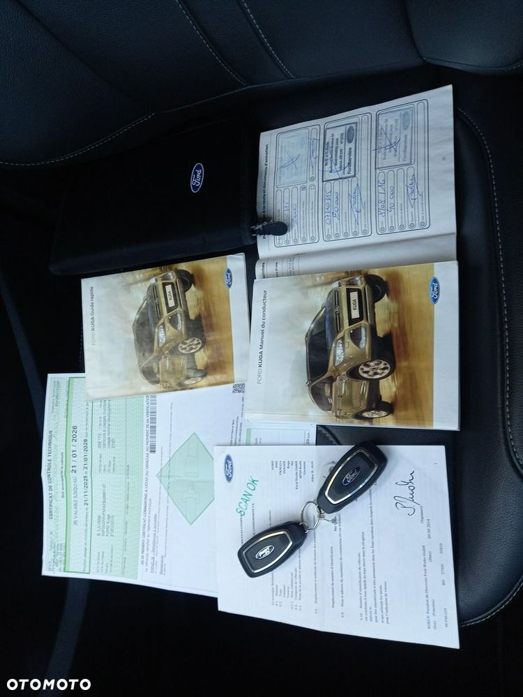 Ford Kuga 2.0 TDCi 2x4 Titanium - 37