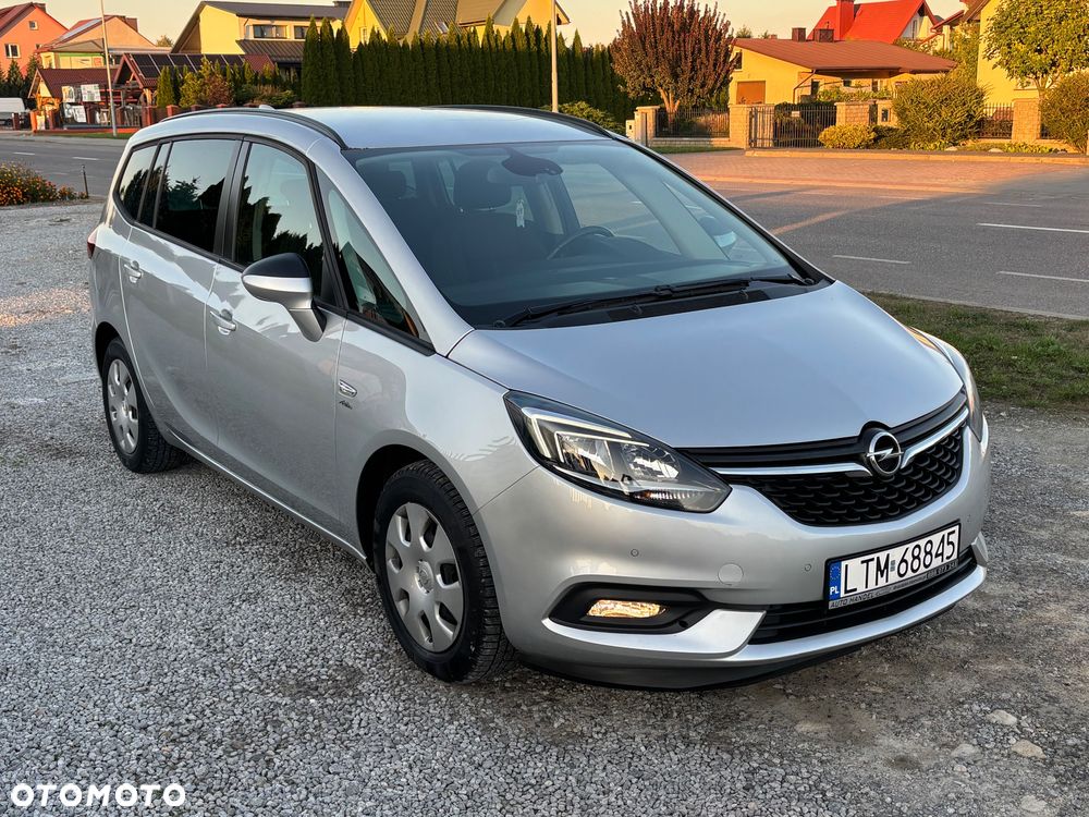 Opel Zafira - 2