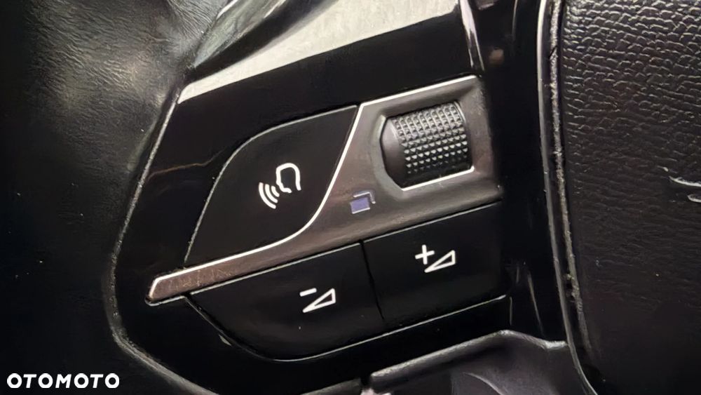 Peugeot 3008 THP 165 EAT6 Stop & Start Allure - 19