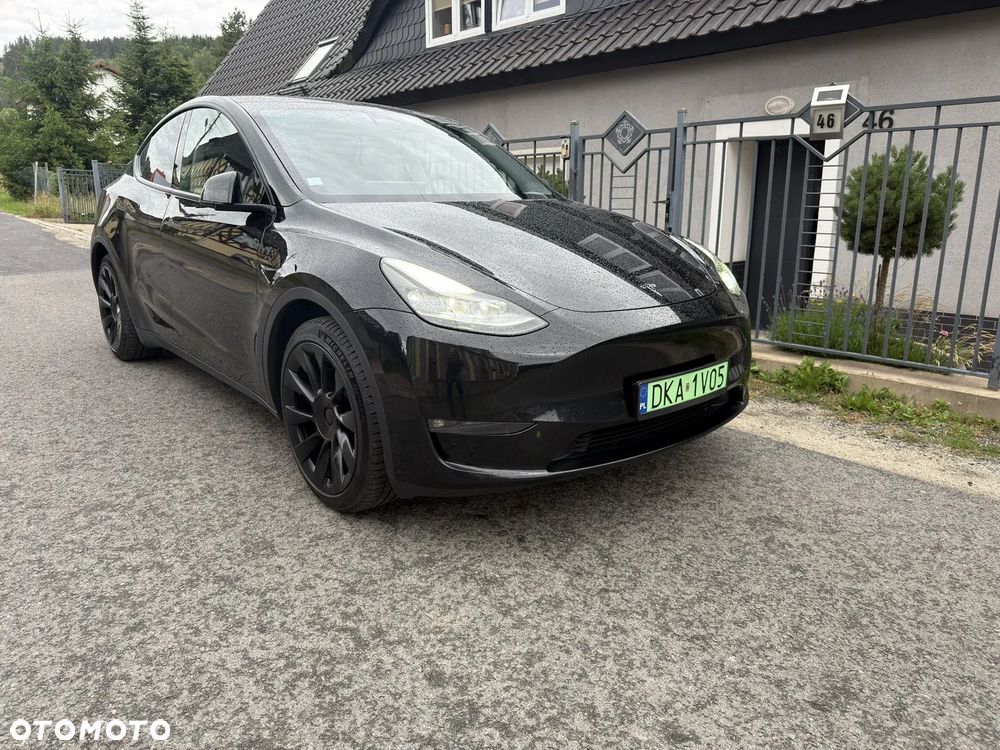 Tesla Model Y Long Range Dual Motor AWD - 1