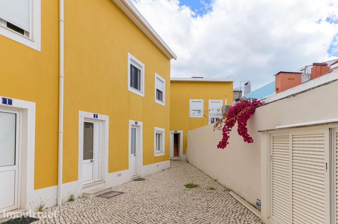 T1 Duplex Mobilado com Terraço e 2 WC | Estefânia – Saldanha - Grande imagem: 3/25