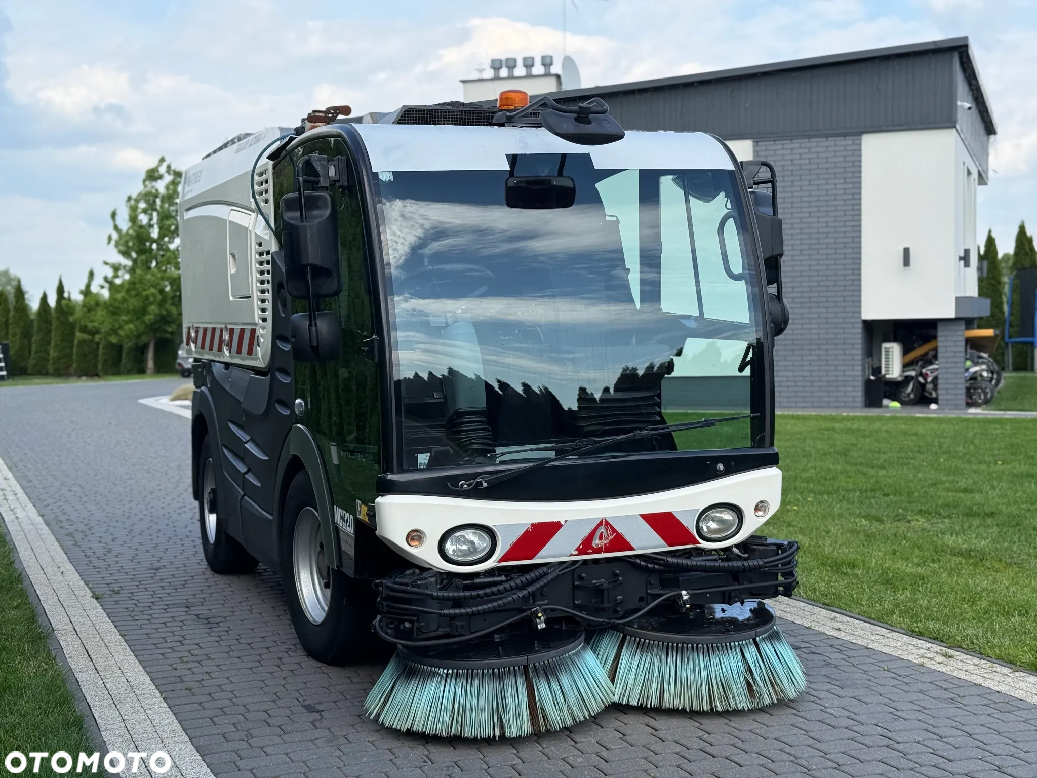 Inny MATHIEU GRAND AZURA MC420 ZAMIATARKA - 4