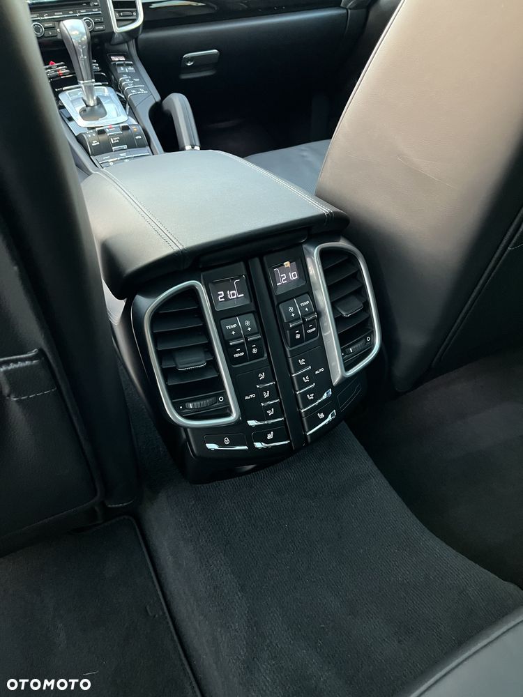 Porsche Cayenne Diesel - 18