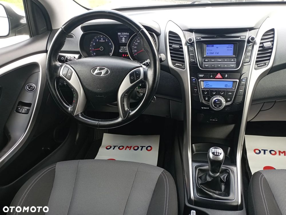 Hyundai i30 1.4 Premium - 9