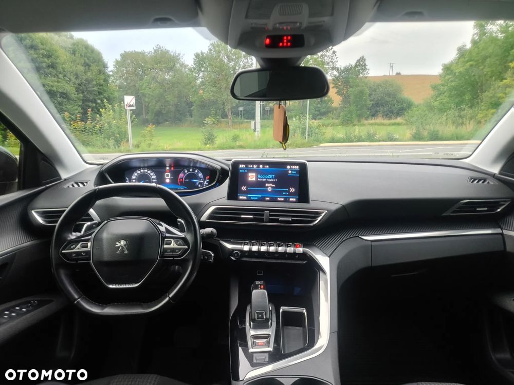 Peugeot 5008 1.2 PureTech Allure S&S EAT6 - 2