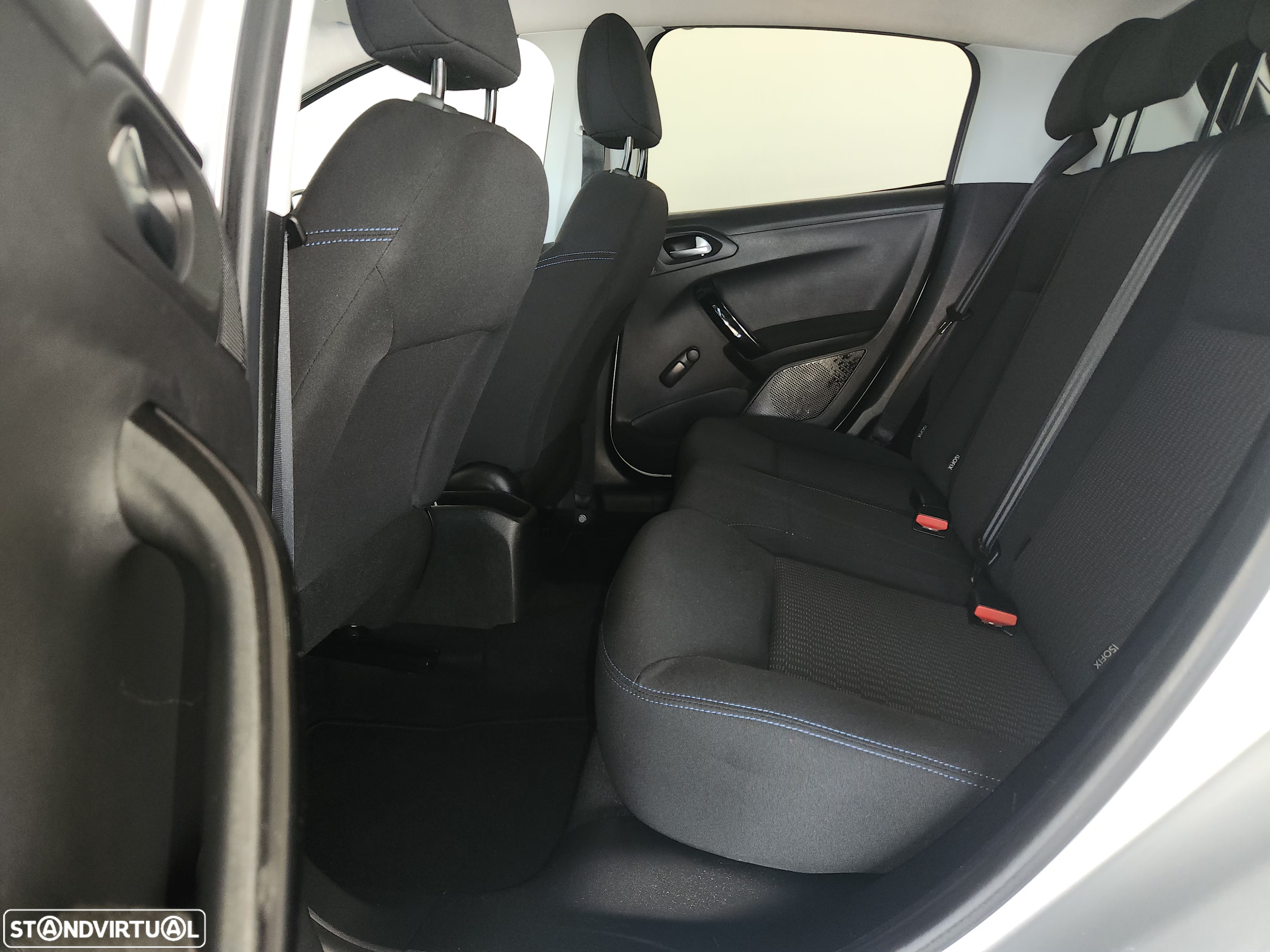 Peugeot 208 1.2 PureTech Style - 47