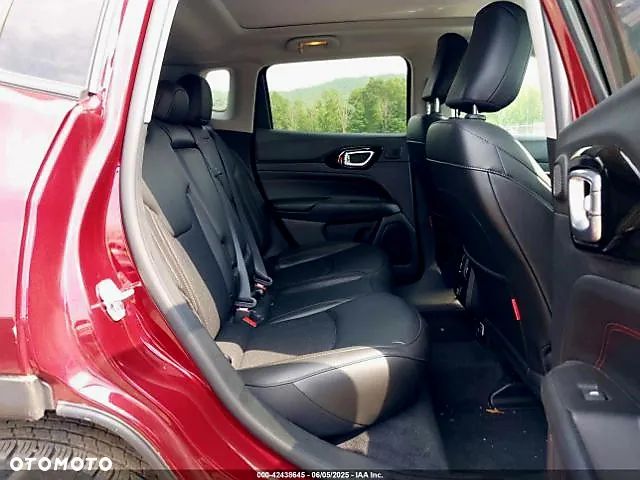 Jeep Compass - 10