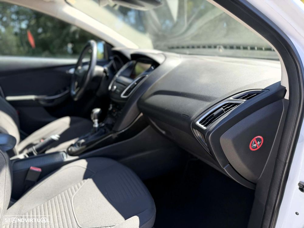 Ford Focus SW 1.0 SCTi Titanium Best - 22